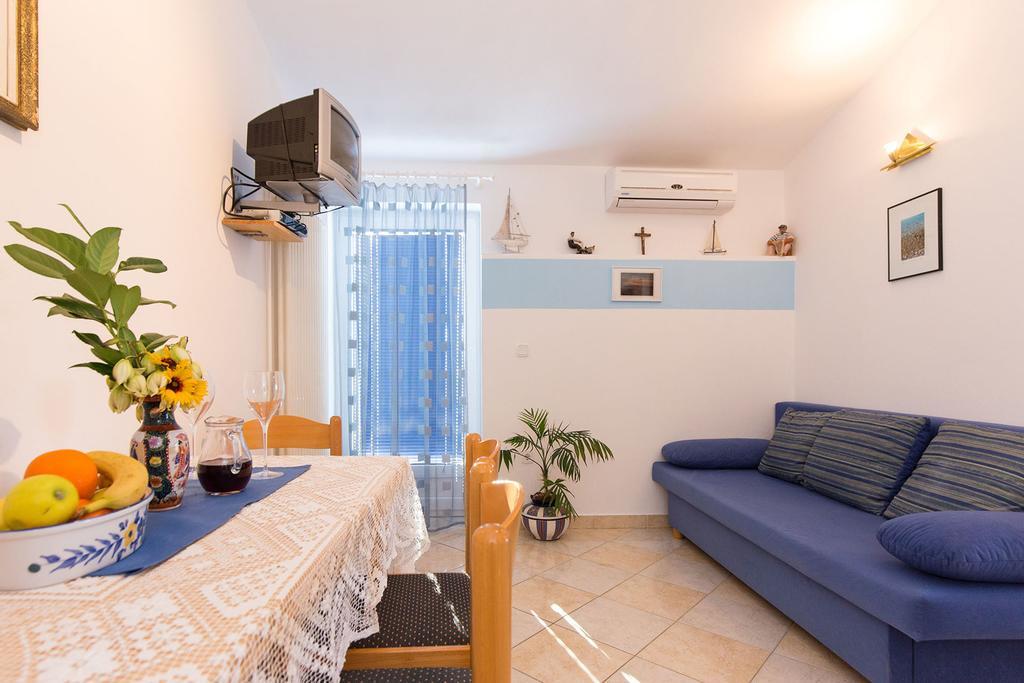 Apartments Juras Brzac Bagian luar foto